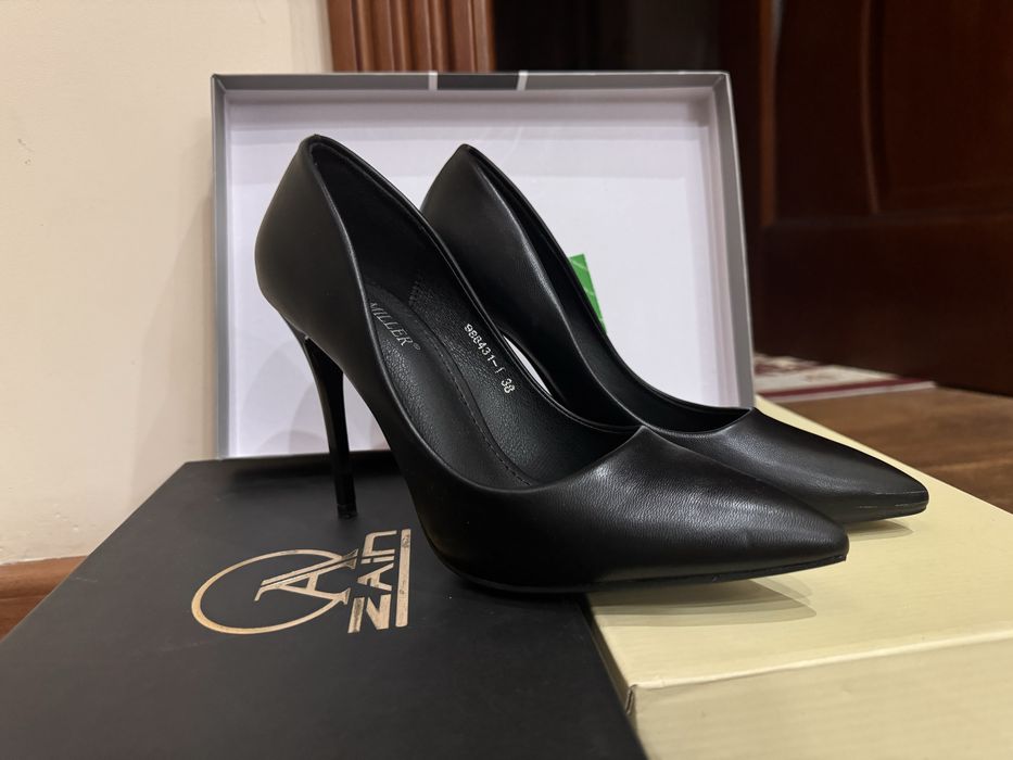 Туфли на шпильке