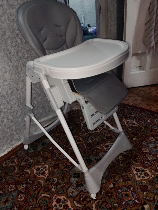 Продам недорого стульчик в отличном состоянии