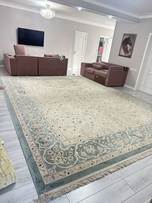 Продам ковры рр 4/6 и 3/5.