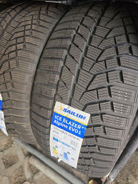 245 40 20 и 275 35 20 зимен спорт пакет Sailun EVO1