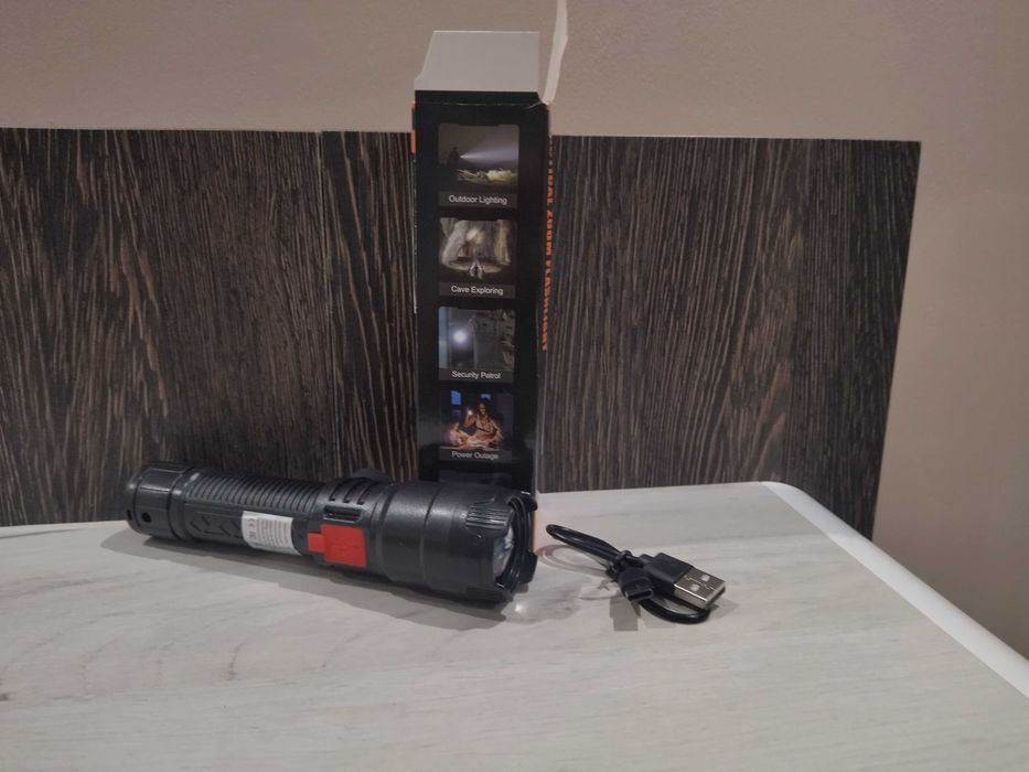 Супер мощен LED фенер – компактен и надежден !!!