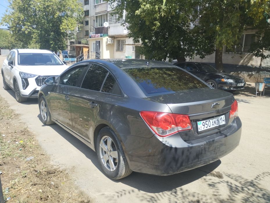 Продам Chevrolet Cruze