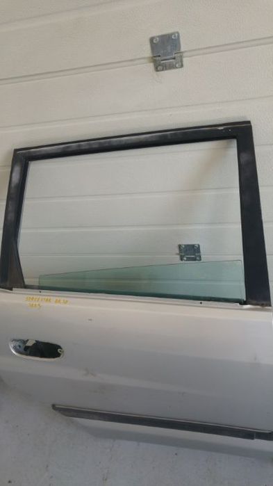 usa portiera dreapta spate mitsubishi space star 2003