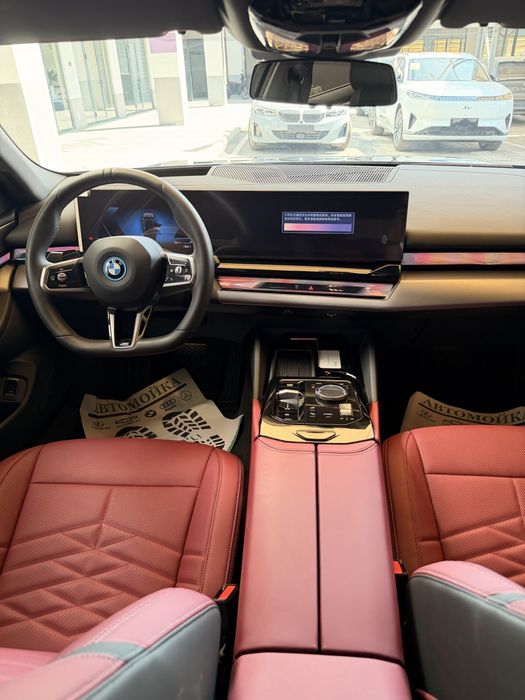 Bmw i5 40L M sport dop opsiyali