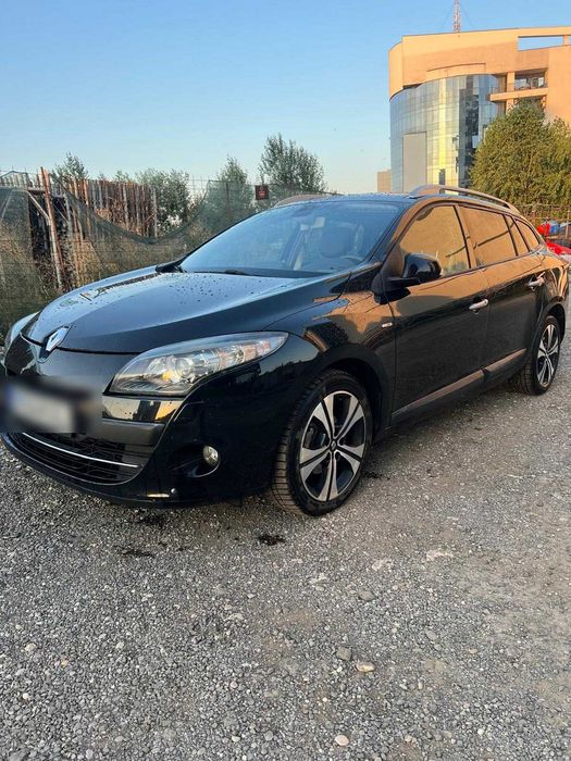 Renault Megane 3 BOSE Break – 1.4 TCe Benzină | Noiembrie 2011 | 204.500 km