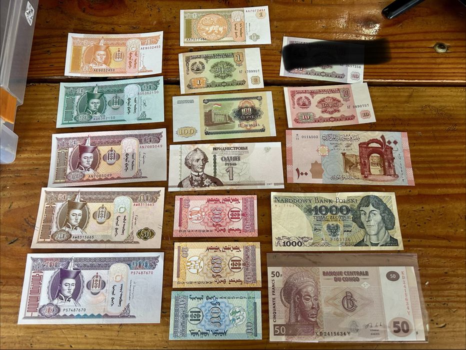 Продавам стари банкноти