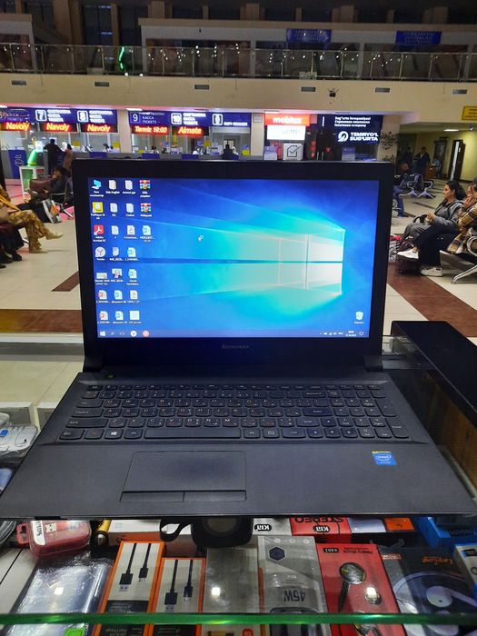 Lenovo kompyuter sotiladi