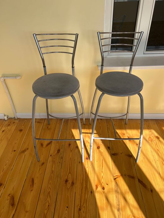 Продам барные стулья