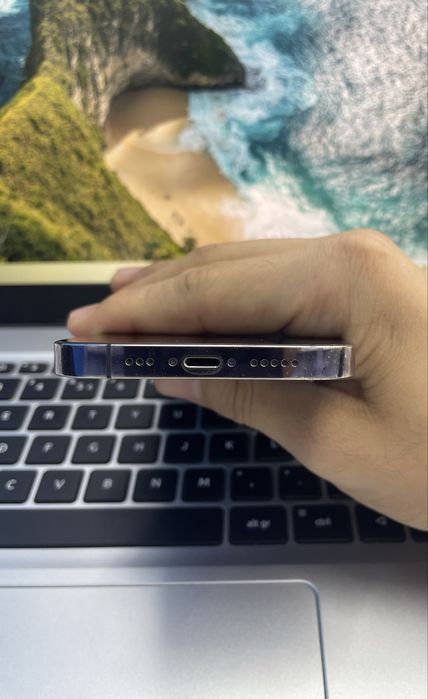 Iphone 14 pro qurt sastayana