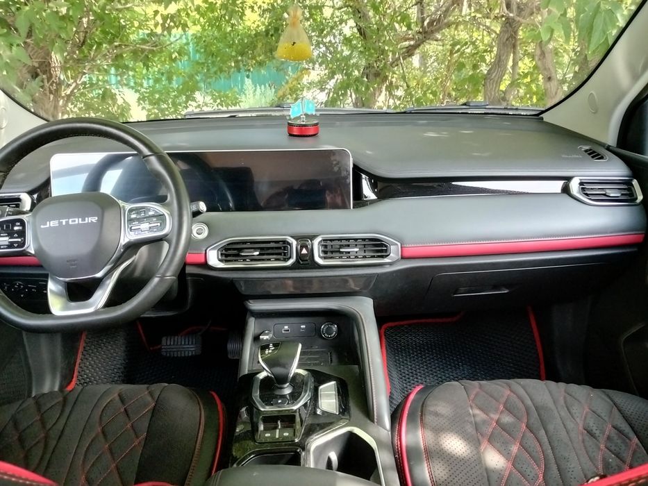 Продам Jetour x50.