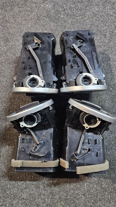 Grila ventilatie bord Mercedes-Benz ML W164 2005-2011