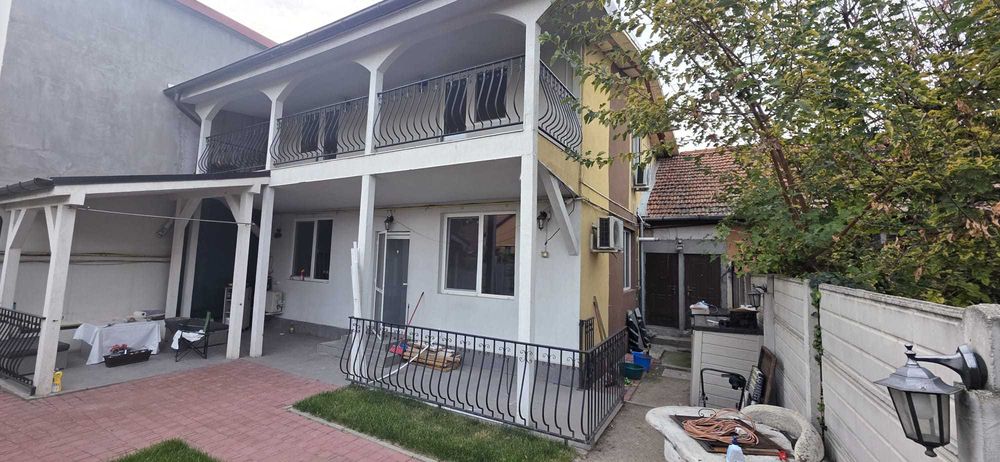Vand casa zona Decebal