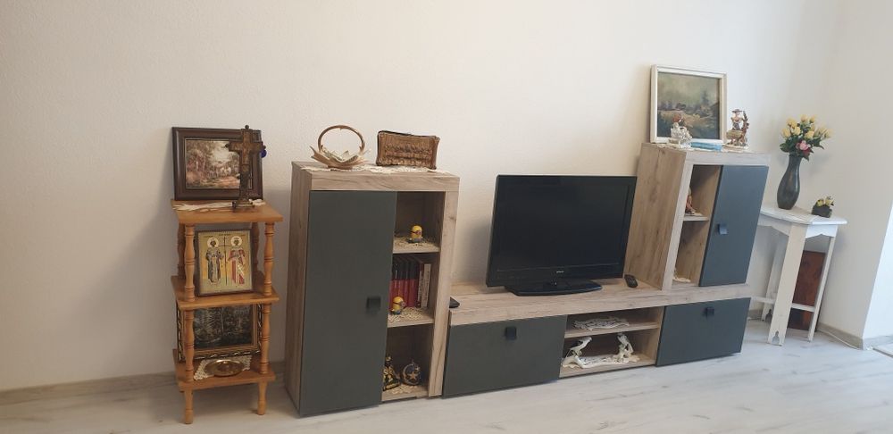 Inchiriez apartament