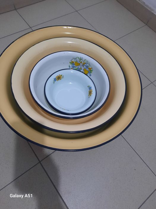 Тазы эмалированные