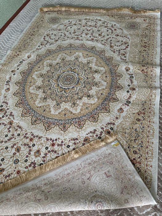 Продам палас 2*3