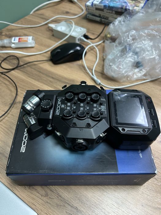 Рекордер ZOOM H8