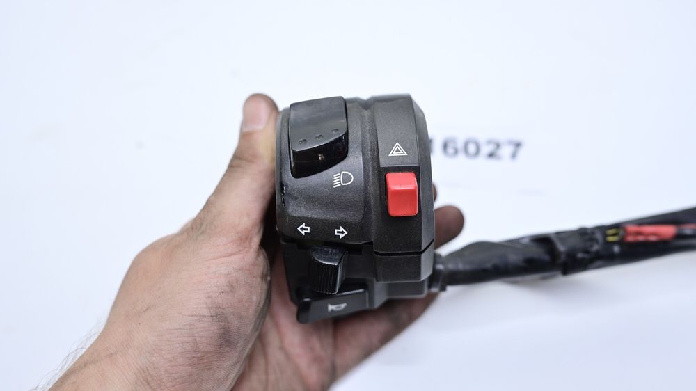Bloc Switch Lumini Comenzi Stanga Suzuki DL 650 V Strom VStrom 2004 -