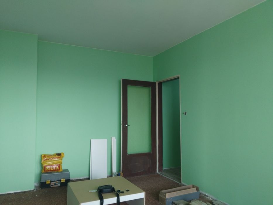 Майстор вътрешни ремонти- плочки, шпакловка, боядисване.