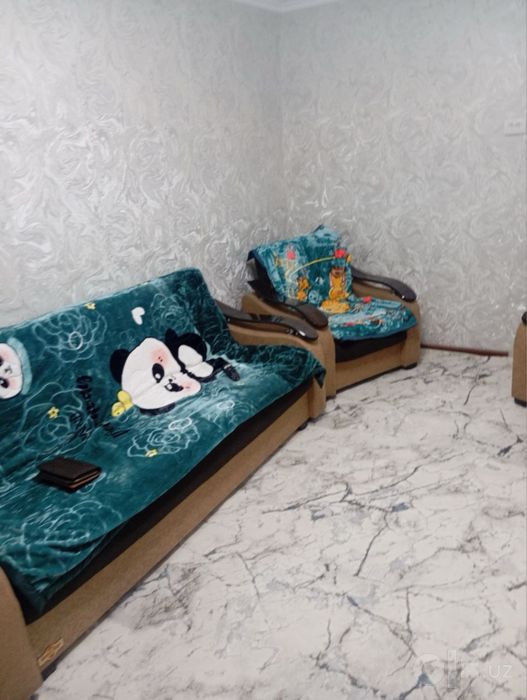 qizlar va ishlaydigan ayollarga