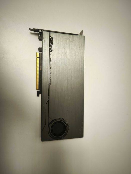 Adaptor rog hyper m.2 card  Adaptor ASRock Ultra Quad M.2 Card