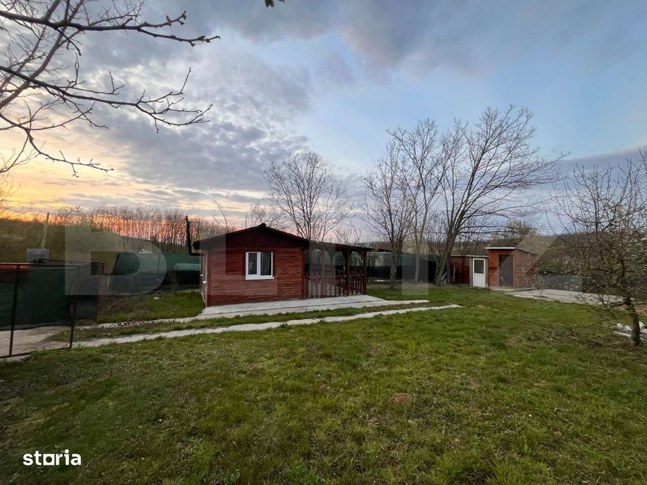 Teren– 400 mp, cabanuta + utilitati, acces asfalt