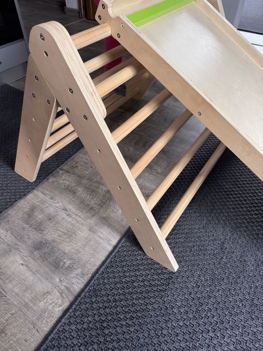 Триъгълник на Пиклер 2 в 1 - пързалка и стена за катерене