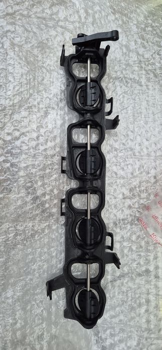 Garnitura galerie de admisie cu clapete pentru motor BMW N47
