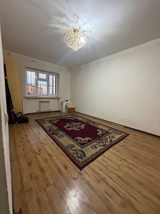 Квартира сотилади! Янгихаёт 8 худуд 2/5/7. СРОЧНО!