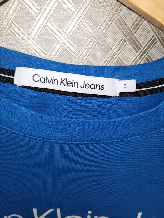 vand tricou calvin klein