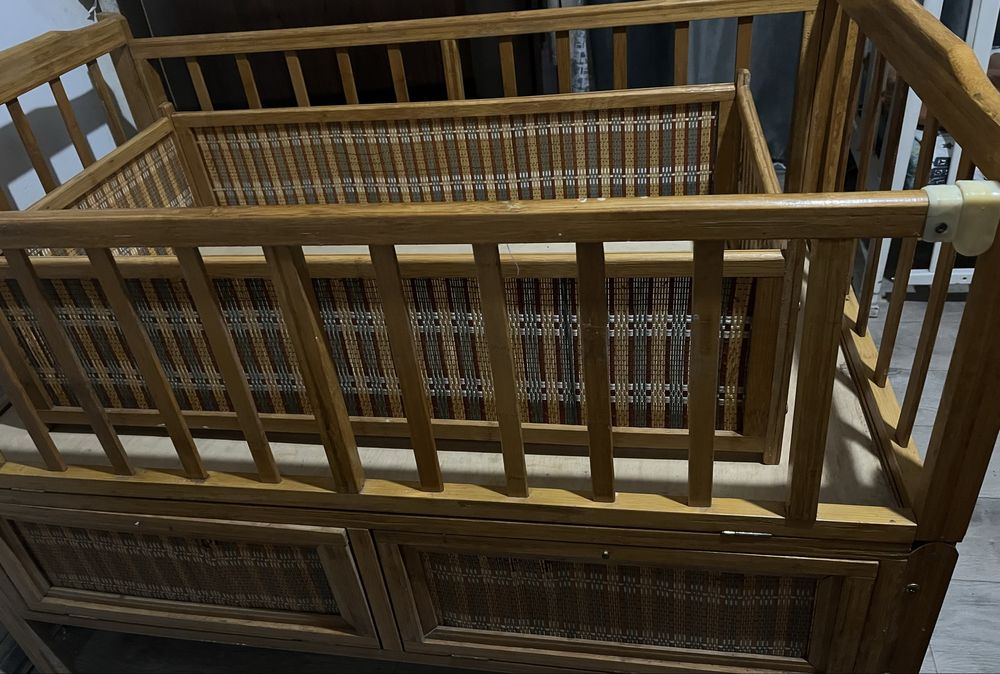 Кроватка детская