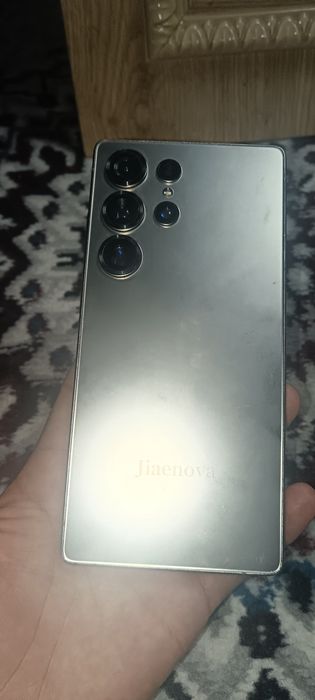 Ekran ketgna qogan joyi ideal