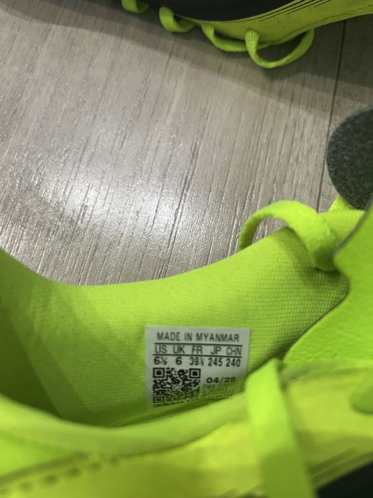 Футболни обувки- стоножки