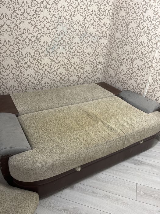 Продам диван б/у раскладывается