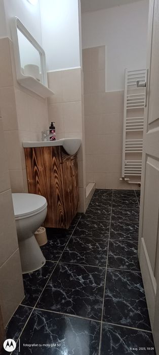 Închiriez in regim hotelier