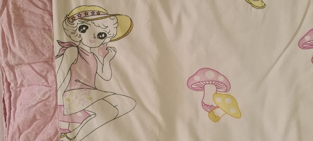 Продам постельное на детскую кровать