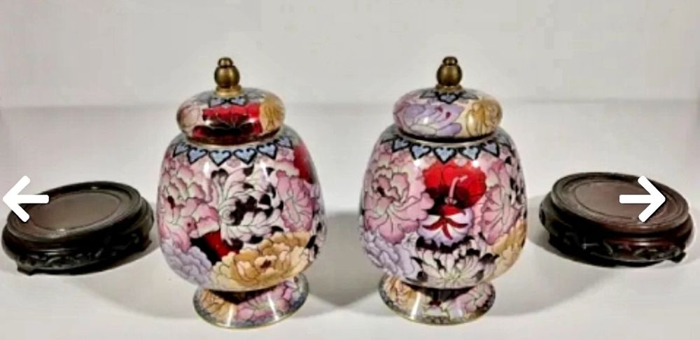 Вази 2броя емайл