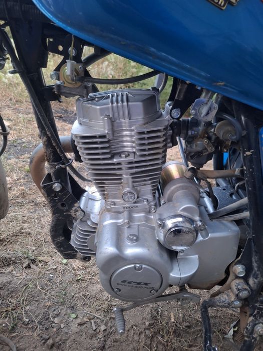 Suzuki gsx 200cc