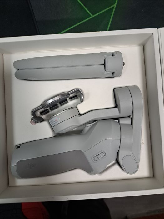 DJI Osmo Mobile SE sotiladi
Holati: deyarli yangi (2 marta ishlatil