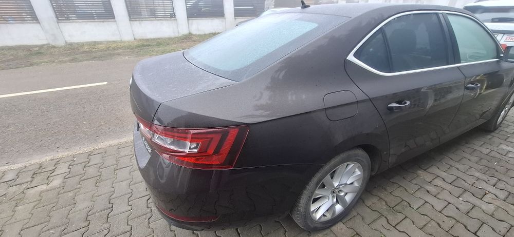 Ocazie Skoda Superb