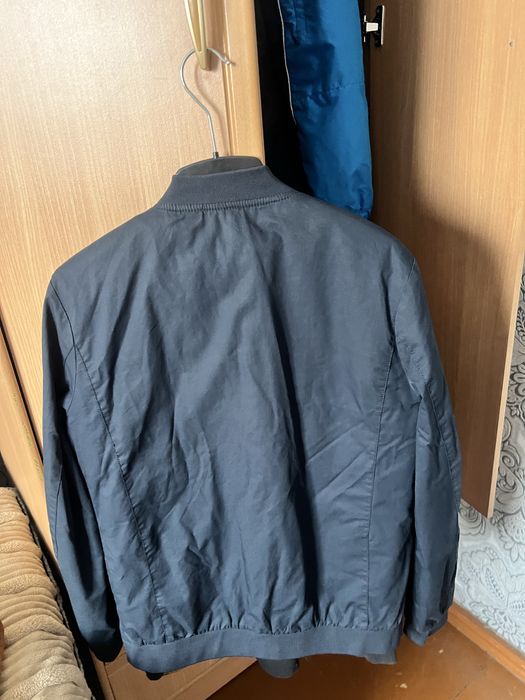 Бомбер осенний и кофта монклер