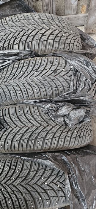 205/55/16 firestone winterhawk 4 дот 1824 над 7мм  като  нови