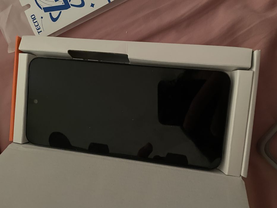 Телефон:Tecno spark 40C