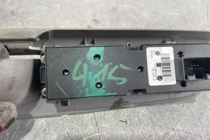 Butoane geam sofer 1J3959857B / 1J3959857B Volkswagen VW Passat 2001