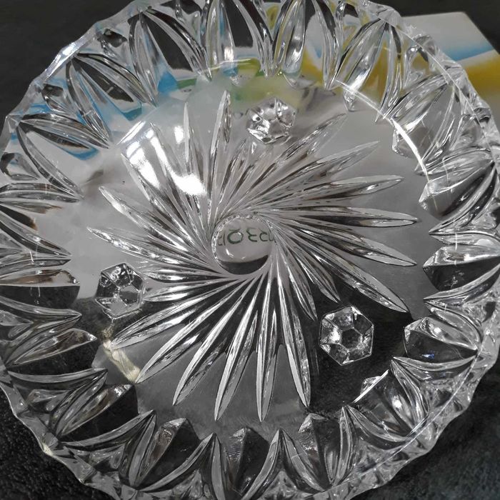 Фруктиери на столче/оловен кристал