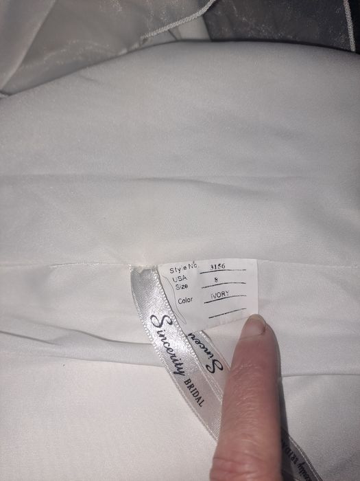 Vând rochie de mireasă