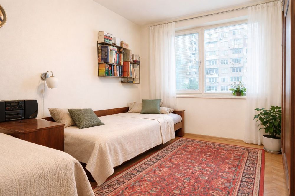 Продавам 2стаен, преустроен в тристаен апартамент в Младост 3