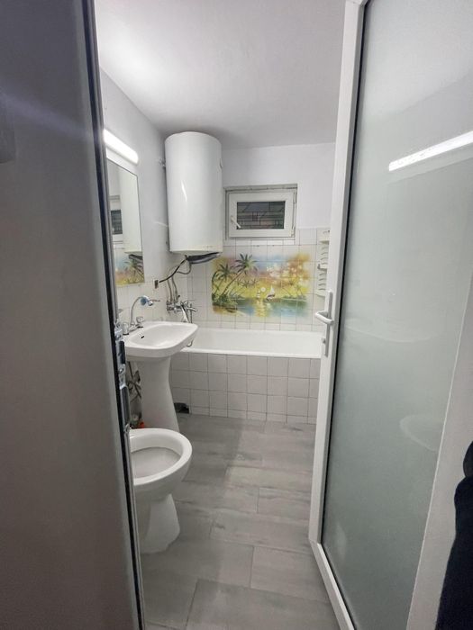 Vând apartament 2 camere decomandat lângă Lidl