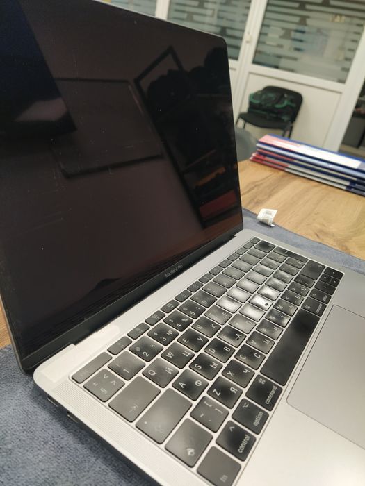 MacBook Pro 2017 13 inch