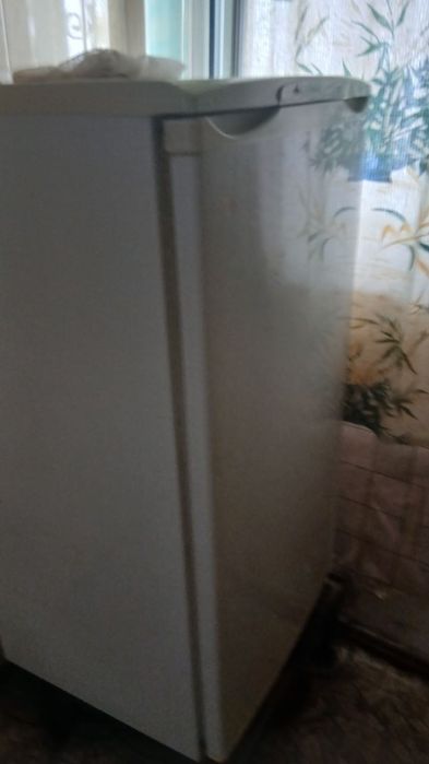 Срочно продам холодильник Норд гарантия 3 года есть