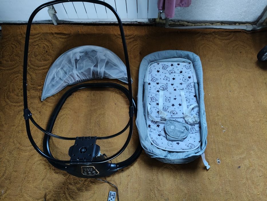 Подам шизлонг детский